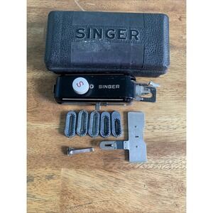 VTG Singer Sewing Buttonholer 160506 Hard Black Case 1951 5 Templates US Complet